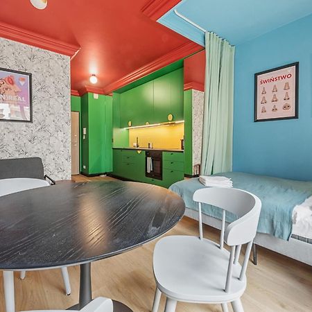 Colorful Apt Close To The Center Great Location Apartment Warsaw Exterior photo