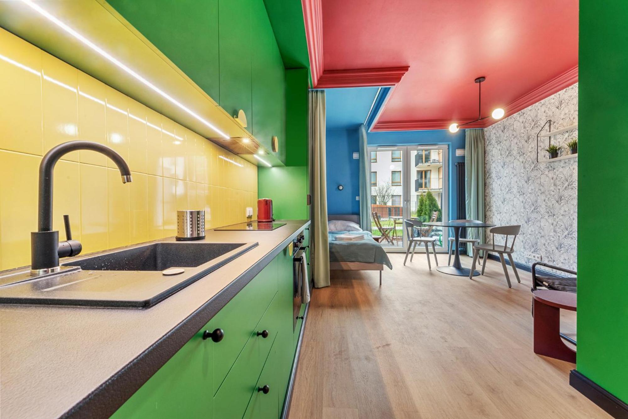 Colorful Apt Close To The Center Great Location Apartment Warsaw Exterior photo